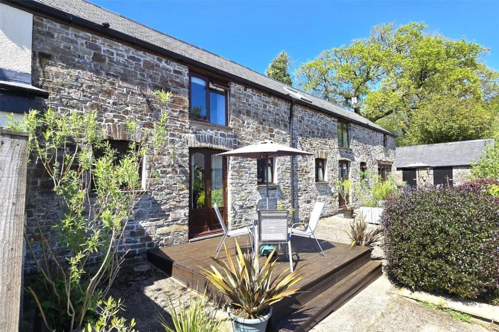 Petrock Holiday Cottages Newton Saint Petrock Exterior photo